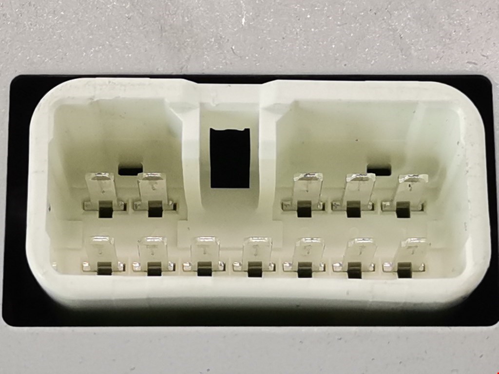 Блок комфорта TOYOTA Prius III XW30 2009-2015