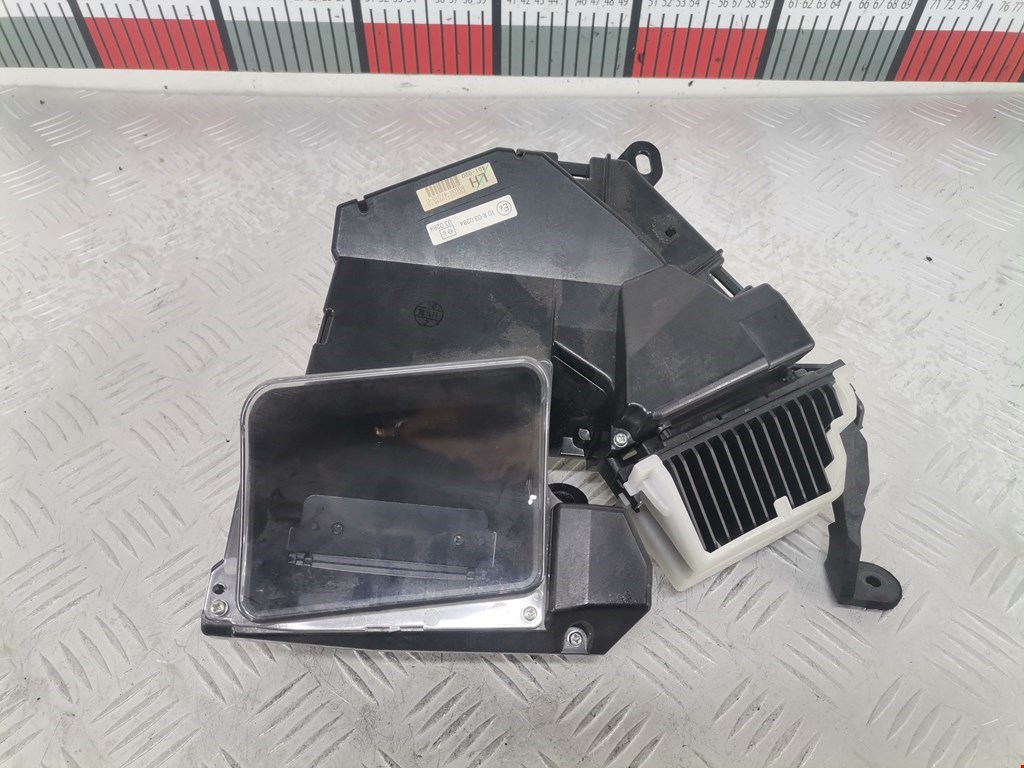 Дисплей информационный (компьютера) TOYOTA Prius III XW30 2009-2015