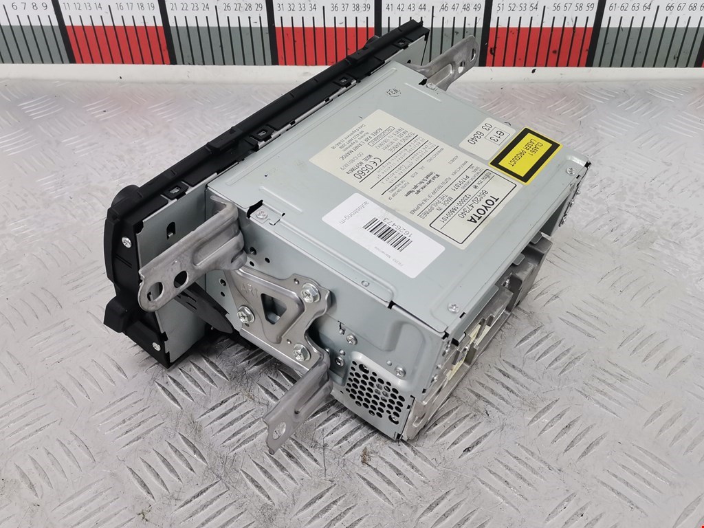 Магнитола TOYOTA Prius III XW30 2009-2015