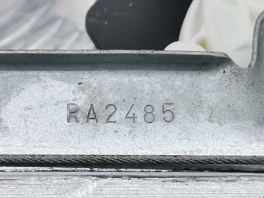 Стеклоподъемник передний левый MITSUBISHI Colt Z3 2003-2012