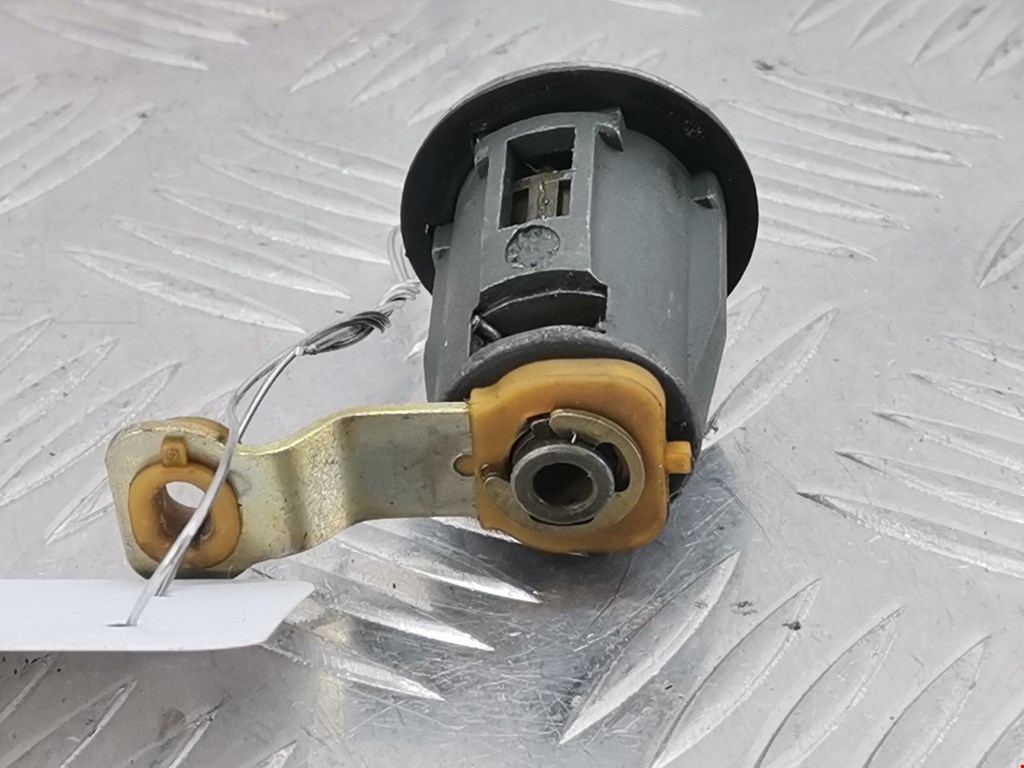 Вставка замка багажника CITROEN Berlingo 1996-2012