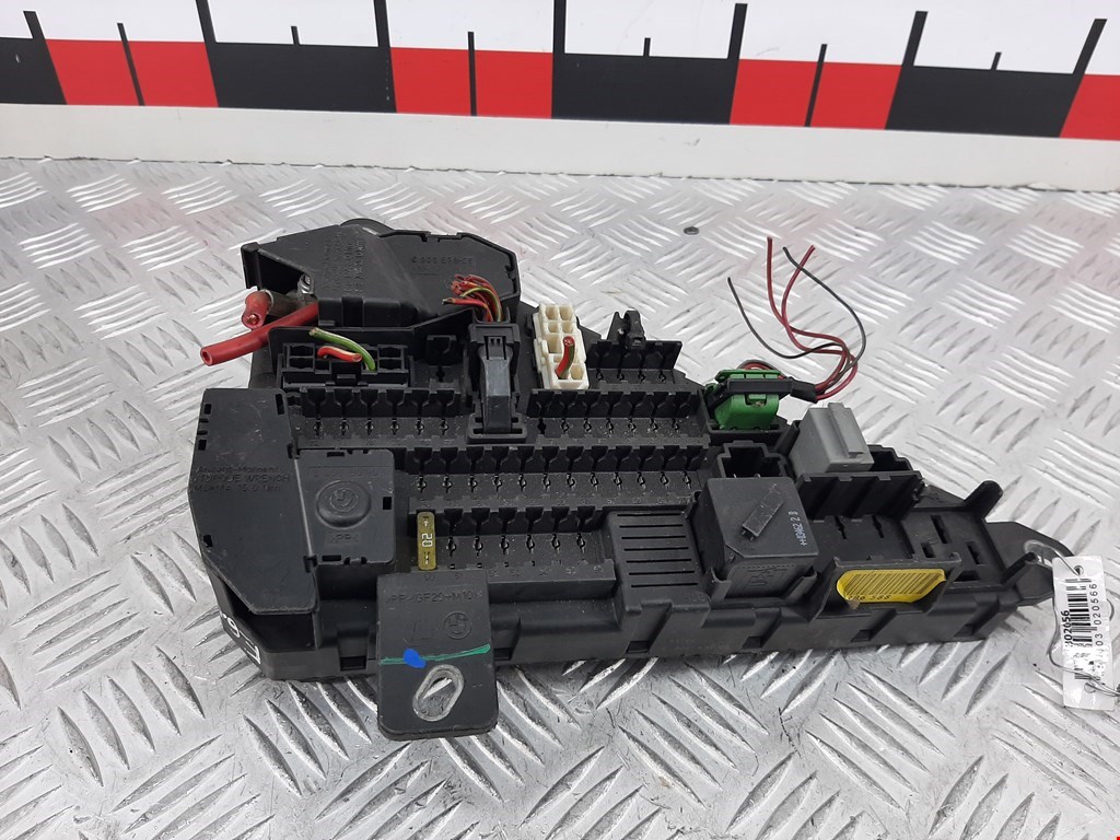 Датчик уровня в бачок омывателя BMW 5er 5 серия E60/E61 2003-2010