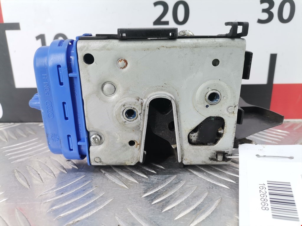 Замок двери задней правой AUDI A4 B5 1995-2001