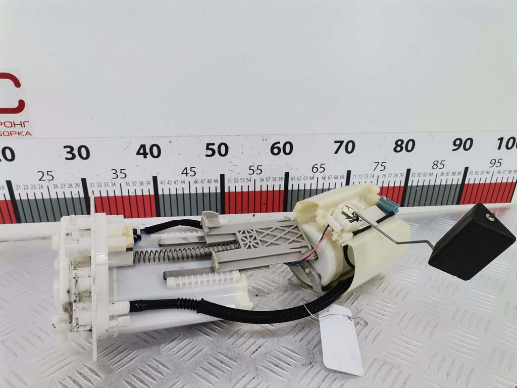 Насос топливный (электрический) TOYOTA Prius III XW30 2009-2015