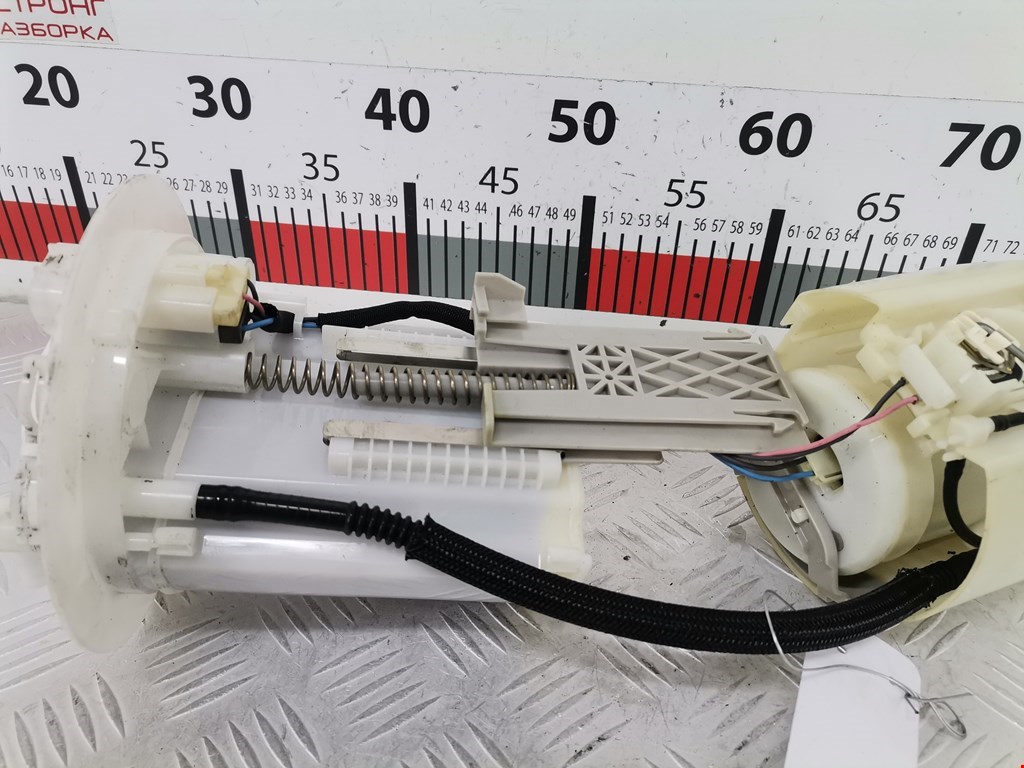 Насос топливный (электрический) TOYOTA Prius III XW30 2009-2015