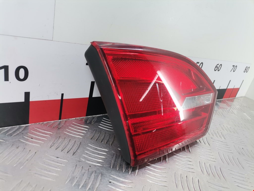Фонарь задний внутренний левый VOLKSWAGEN Jetta VI 2011-2017
