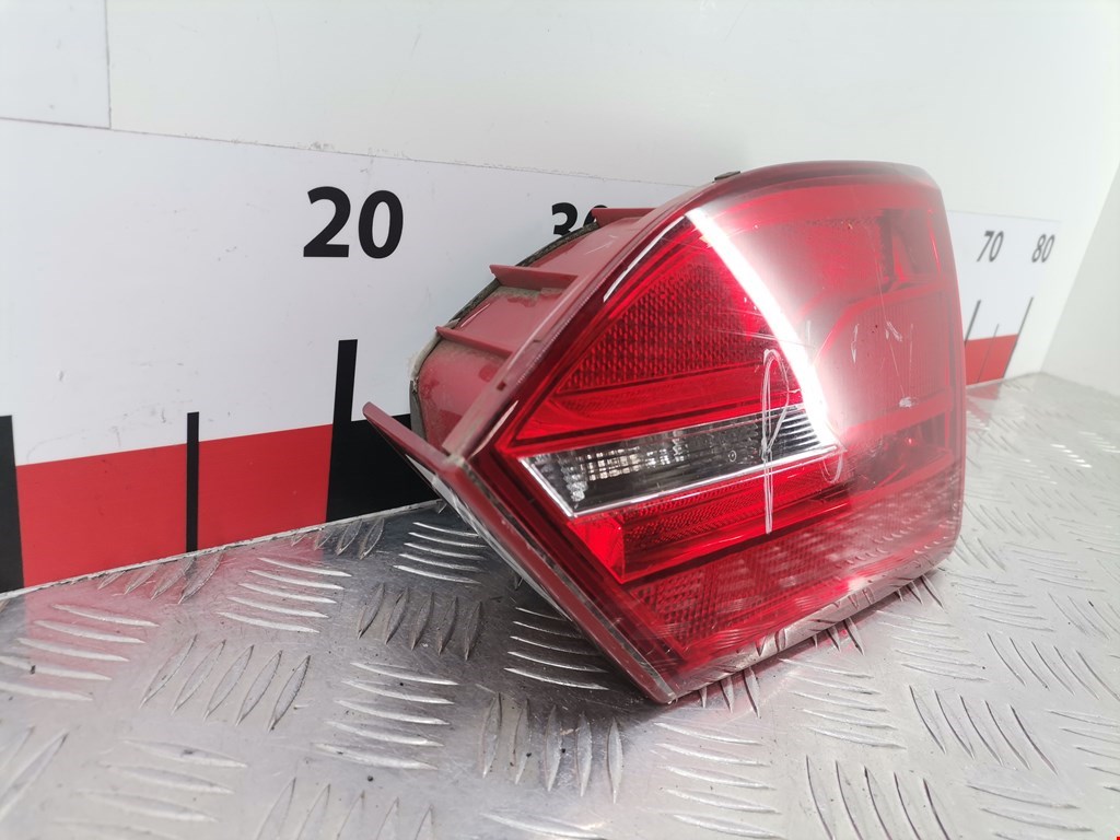 Фонарь задний внутренний правый VOLKSWAGEN Jetta VI 2011-2017