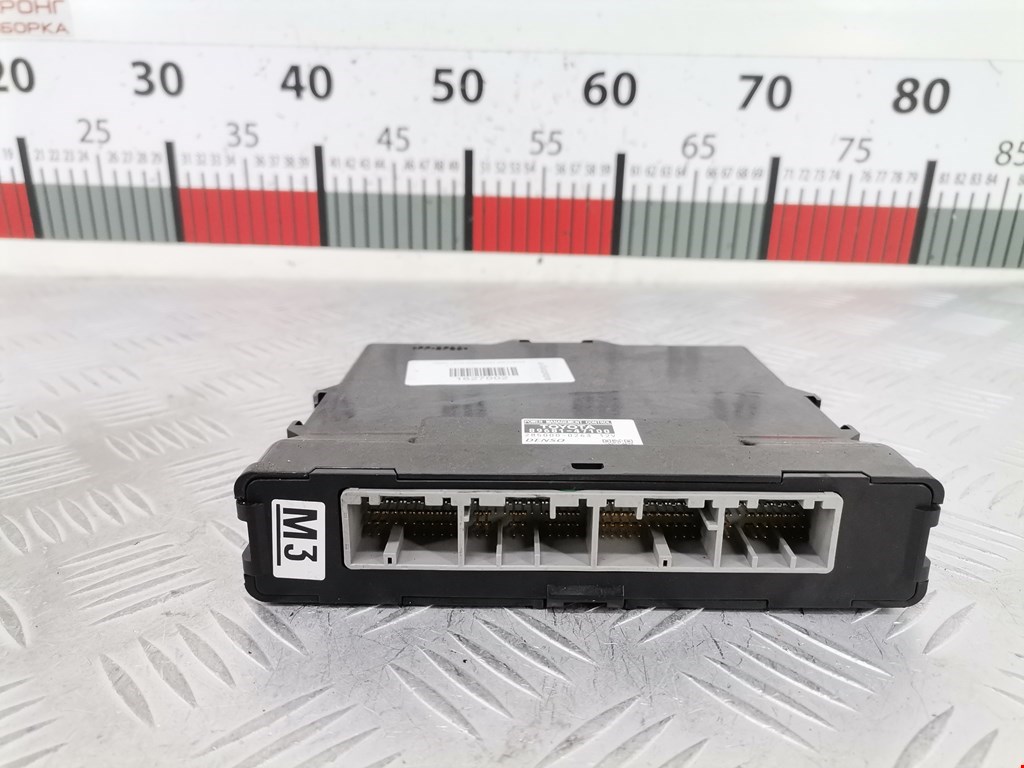 Блок управления двигателя (ЭБУ) TOYOTA Prius III XW30 2009-2015