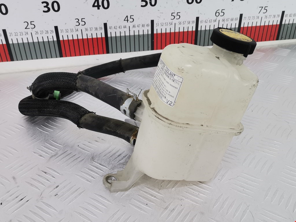 Бачок расширительный TOYOTA Prius III XW30 2009-2015