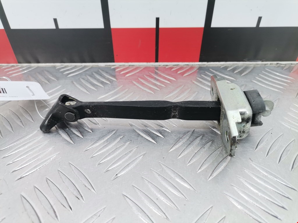 Ограничитель открывания двери TOYOTA Prius III XW30 2009-2015