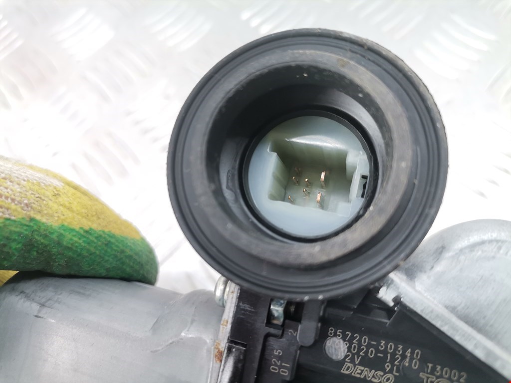 Стеклоподъемник передний левый TOYOTA Prius III XW30 2009-2015