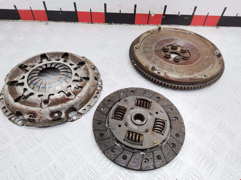 Маховик (демпфер сцепления) TOYOTA Echo 1999-2005