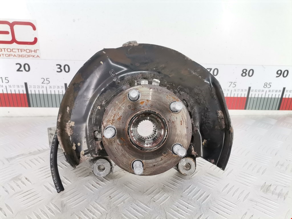 Ступица передняя левая TOYOTA Prius III XW30 2009-2015