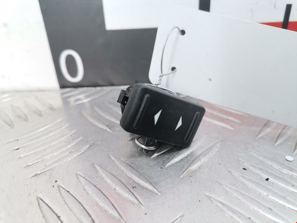 Кнопка стеклоподъемника FORD C-MAX 2003-2010