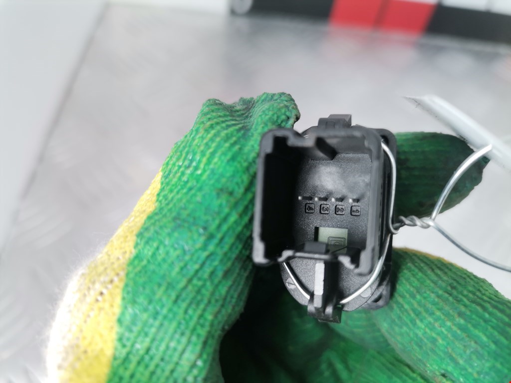 Кнопка стеклоподъемника FORD C-MAX 2003-2010