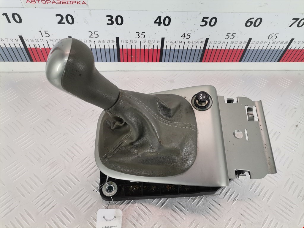 Кулиса (селектор) АКПП/МКПП в салоне VOLVO V40 I 1995-2004