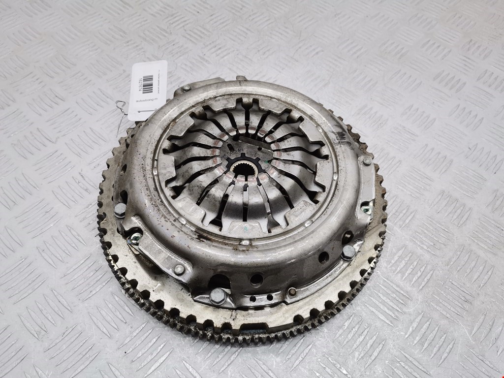 Маховик (демпфер сцепления) DACIA Sandero 2013-2020