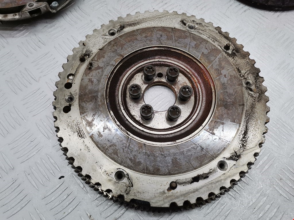 Маховик (демпфер сцепления) DACIA Sandero 2013-2020