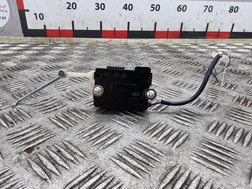 Активатор замка багажника CHEVROLET Aveo T200 2003-2008