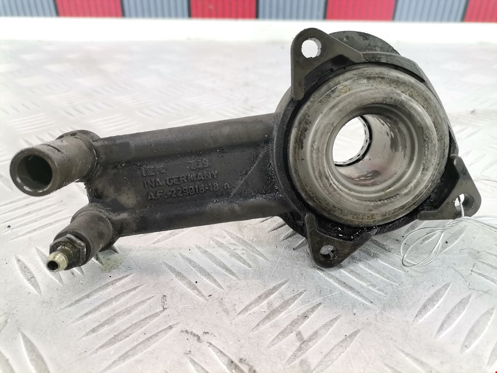 Цилиндр сцепления рабочий FORD Focus I 1998-2005