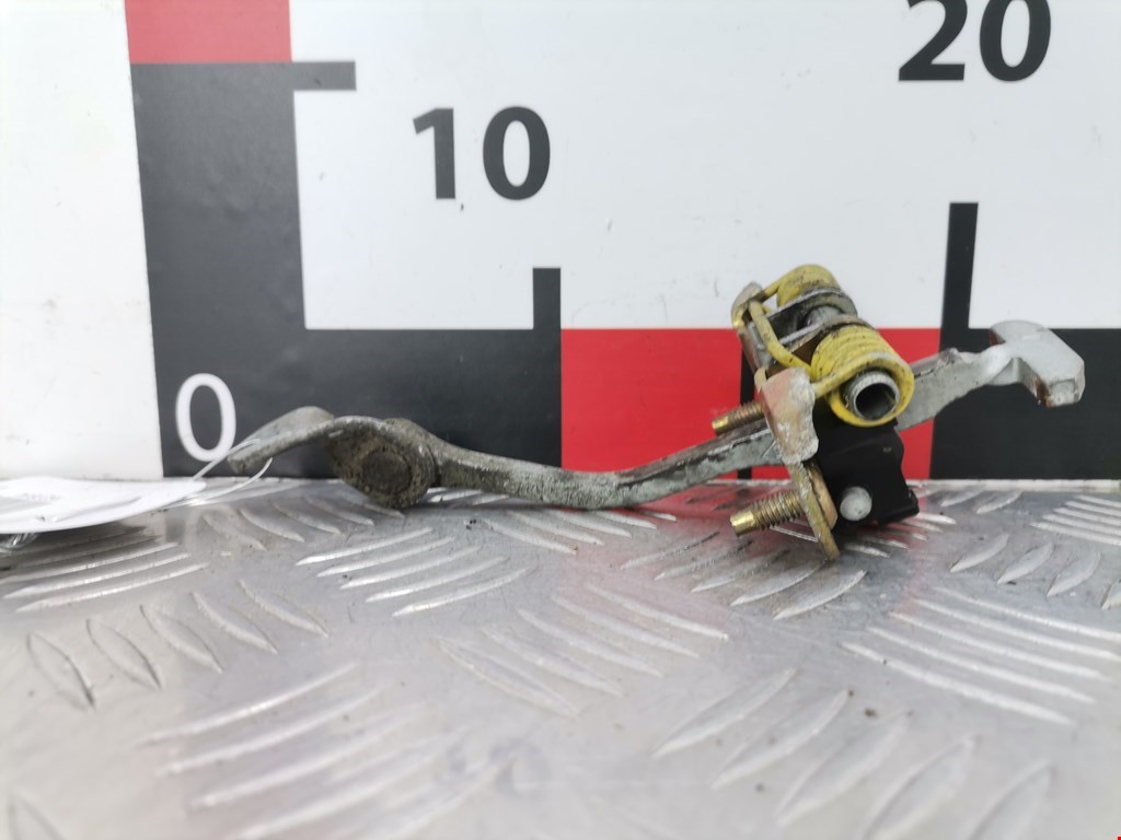 Ограничитель открывания двери RENAULT Clio 1998-2008