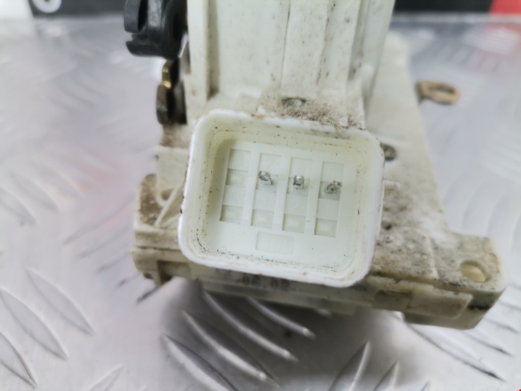 Замок двери задней левой FORD Mondeo III 2000-2007