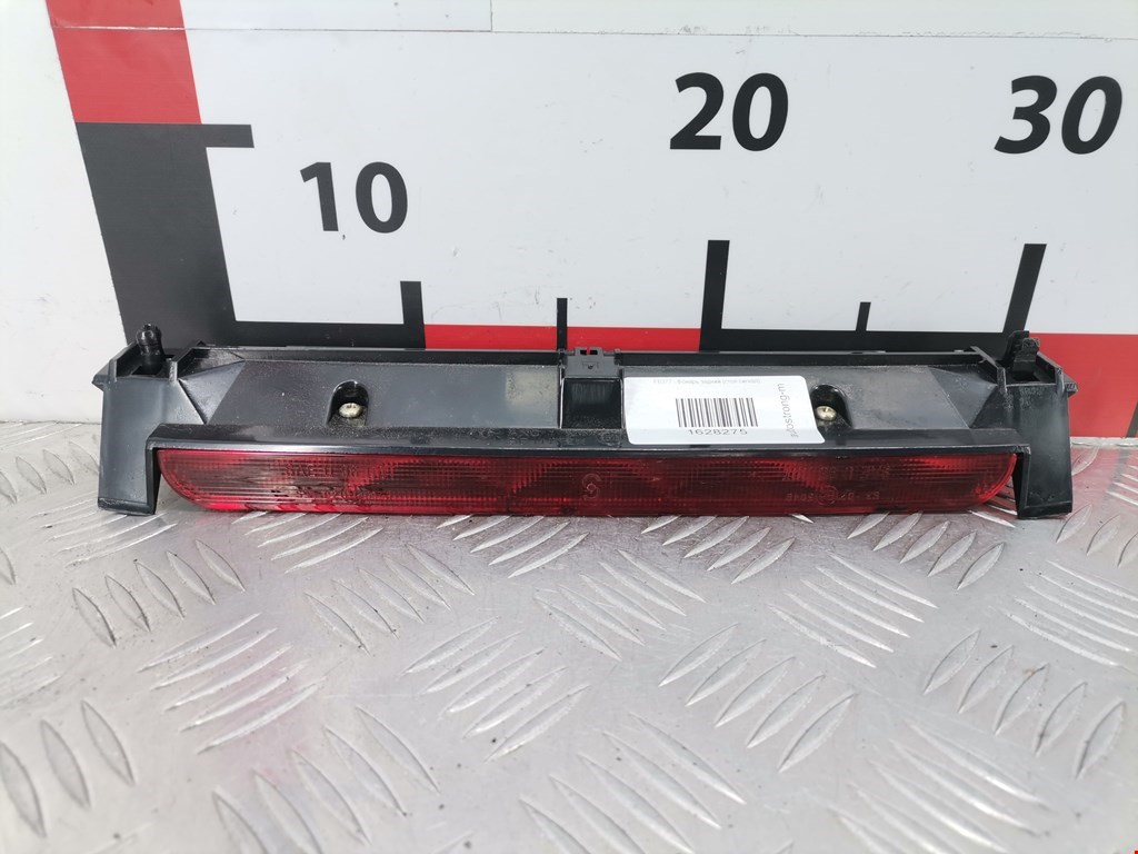 Фонарь дополнительный тормозной (стоп-сигнал) Citroen C8 (2002-2014)