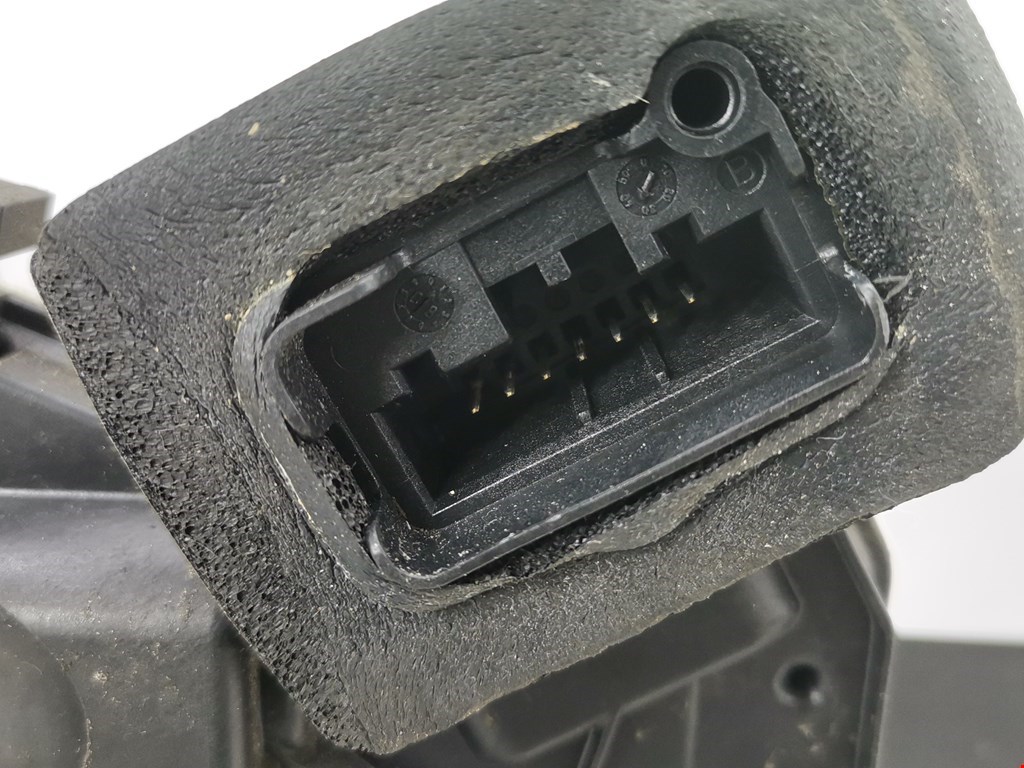 Замок двери передней правой VOLKSWAGEN Golf VI 2009-2012