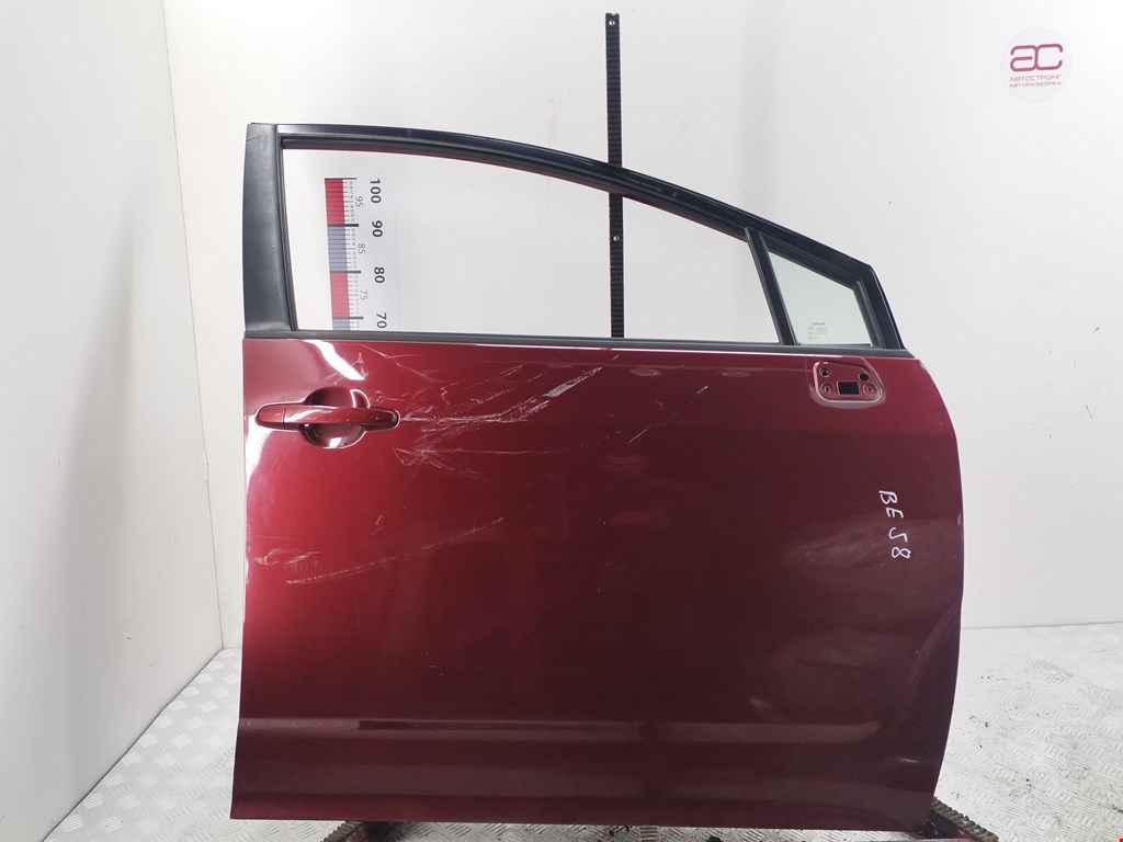 Дверь передняя правая TOYOTA Corolla Verso E121 AR10 2001-2009