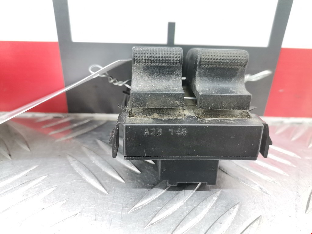 Блок управления стеклоподъемниками AUDI A3 8L 1996-2003