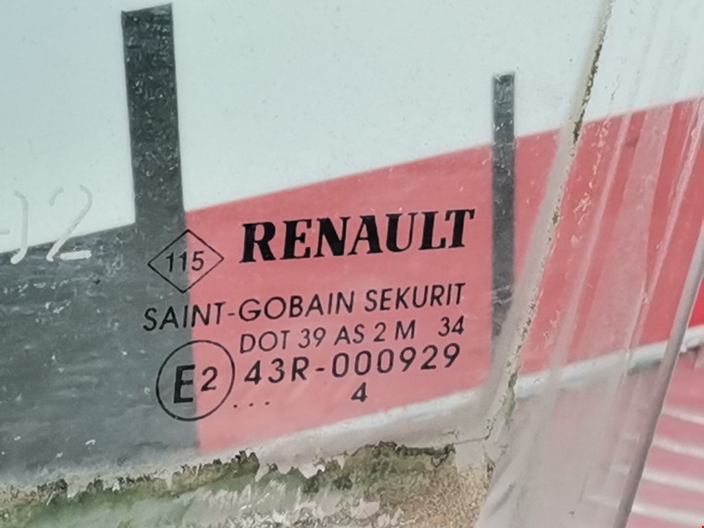 Стекло двери заднее левое RENAULT Laguna 2001-2007