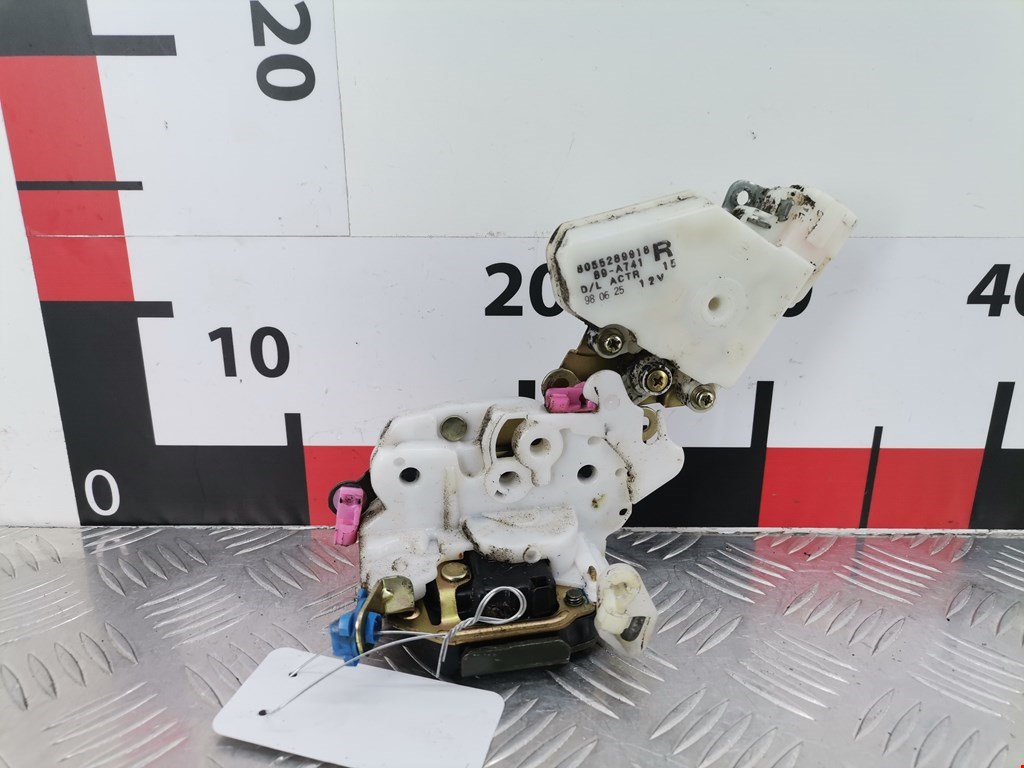 Замок двери передней правой NISSAN Almera N15 1995-2000