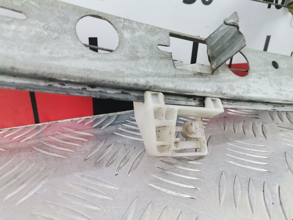 Стеклоподъемник задний правый RENAULT Megane II 2002-2009