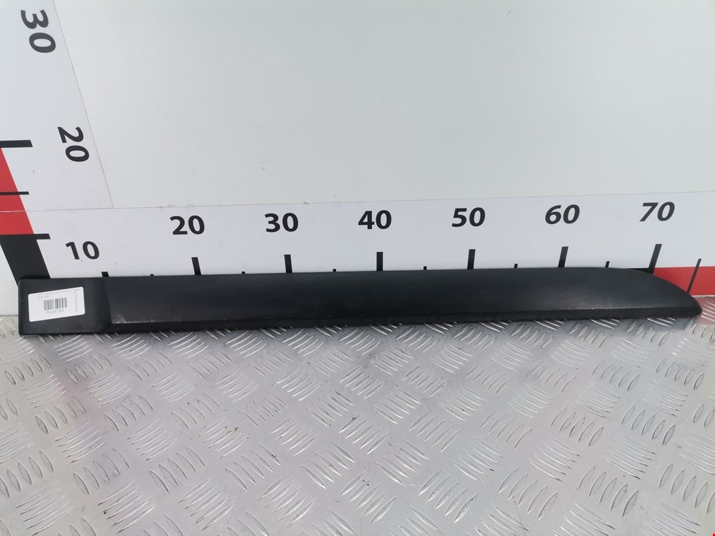 Накладка декоративная (молдинг) двери задней правой Renault Megane 2 (2002-2009)