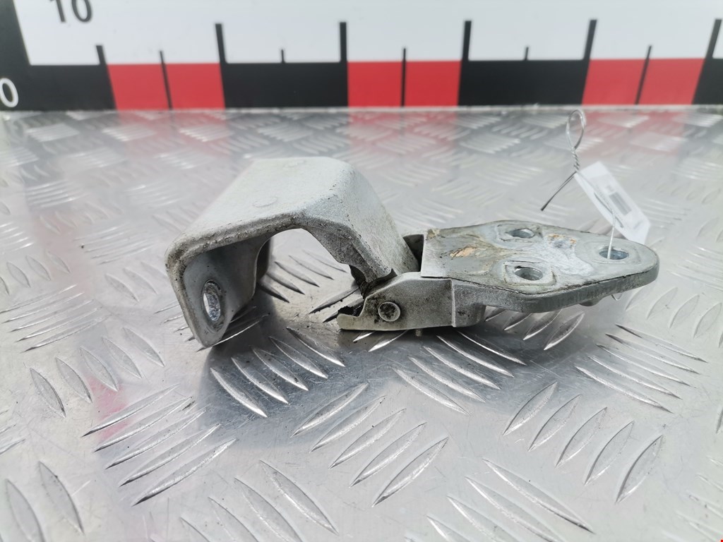 Петля двери передней левой Opel Movano A (1998-2010)