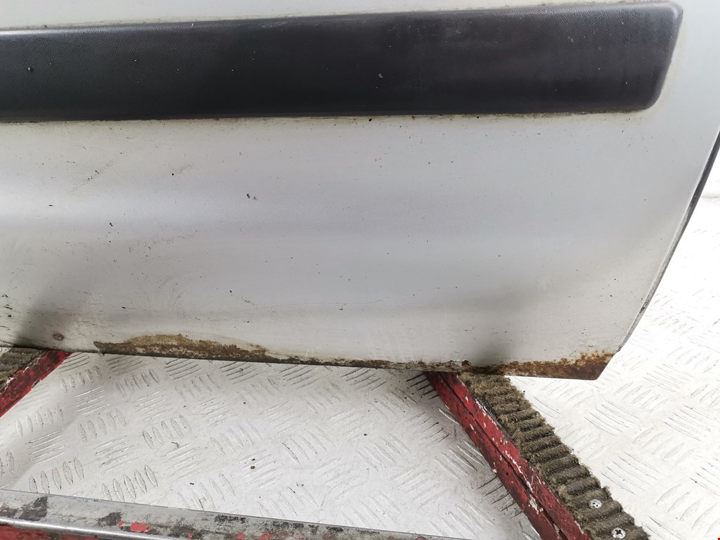 Дверь передняя правая SEAT Alhambra 1996-2010