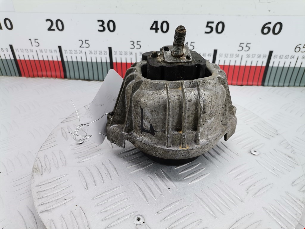 Подушка (опора) крепления двигателя BMW 5-Series (E60/E61) (2003-2010)