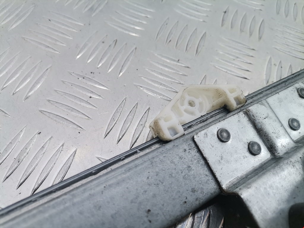 Стеклоподъемник задний правый RENAULT Kangoo 2008-2021