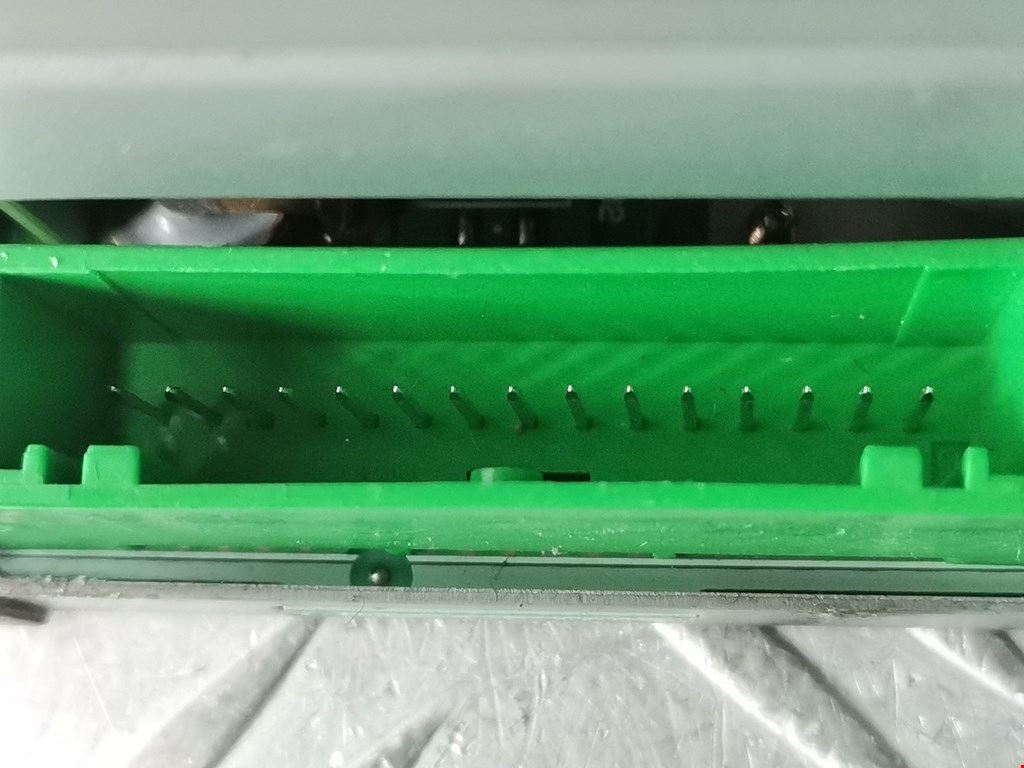 Ченджер компакт дисков RENAULT Megane II 2002-2009