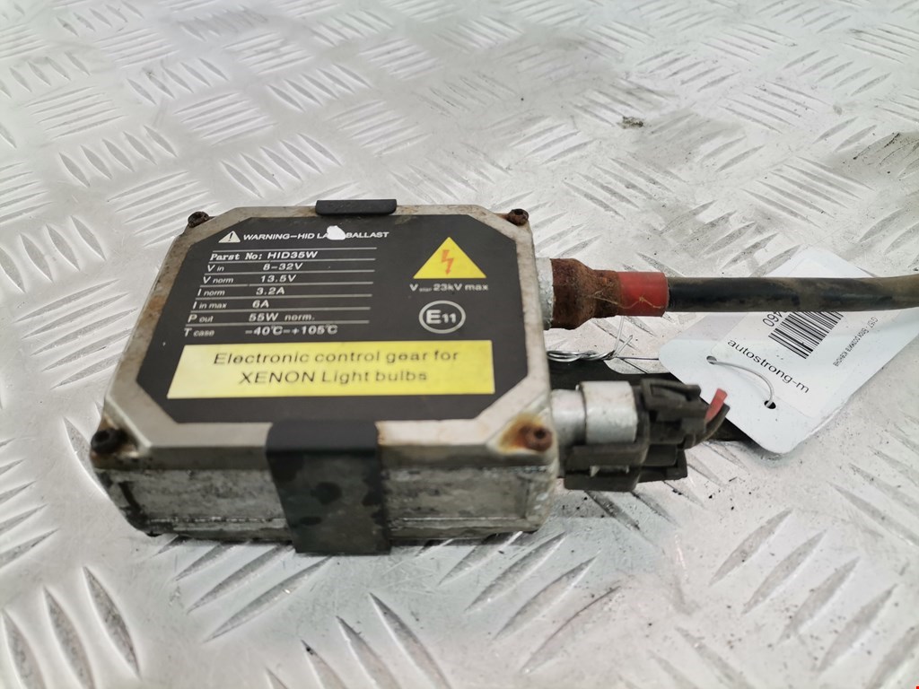 Блок ксеноновой лампы (розжига ксенона) MITSUBISHI Sigma 1990-1996