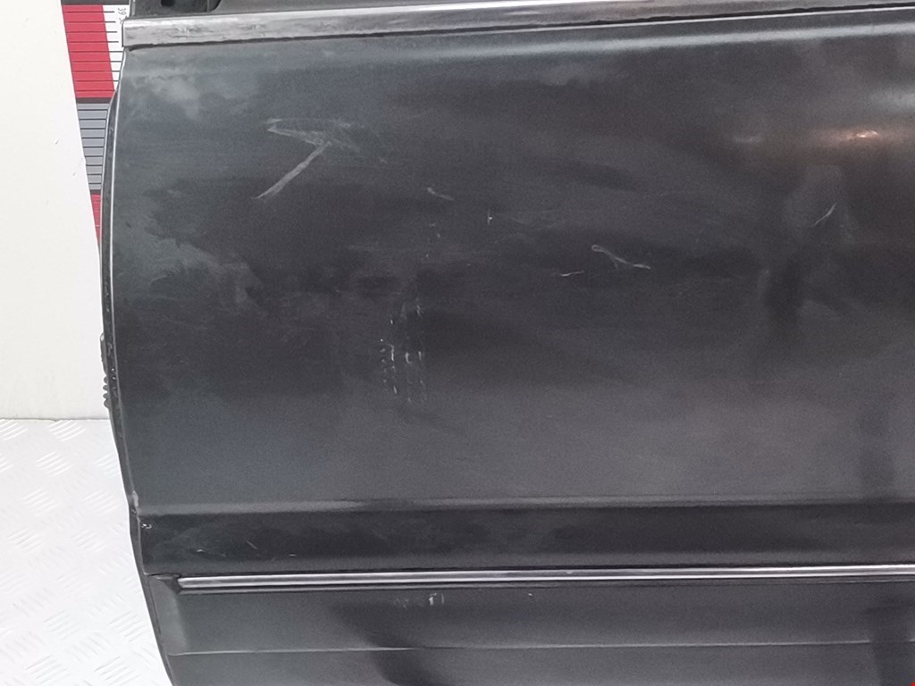 Дверь задняя левая MITSUBISHI Sigma 1990-1996