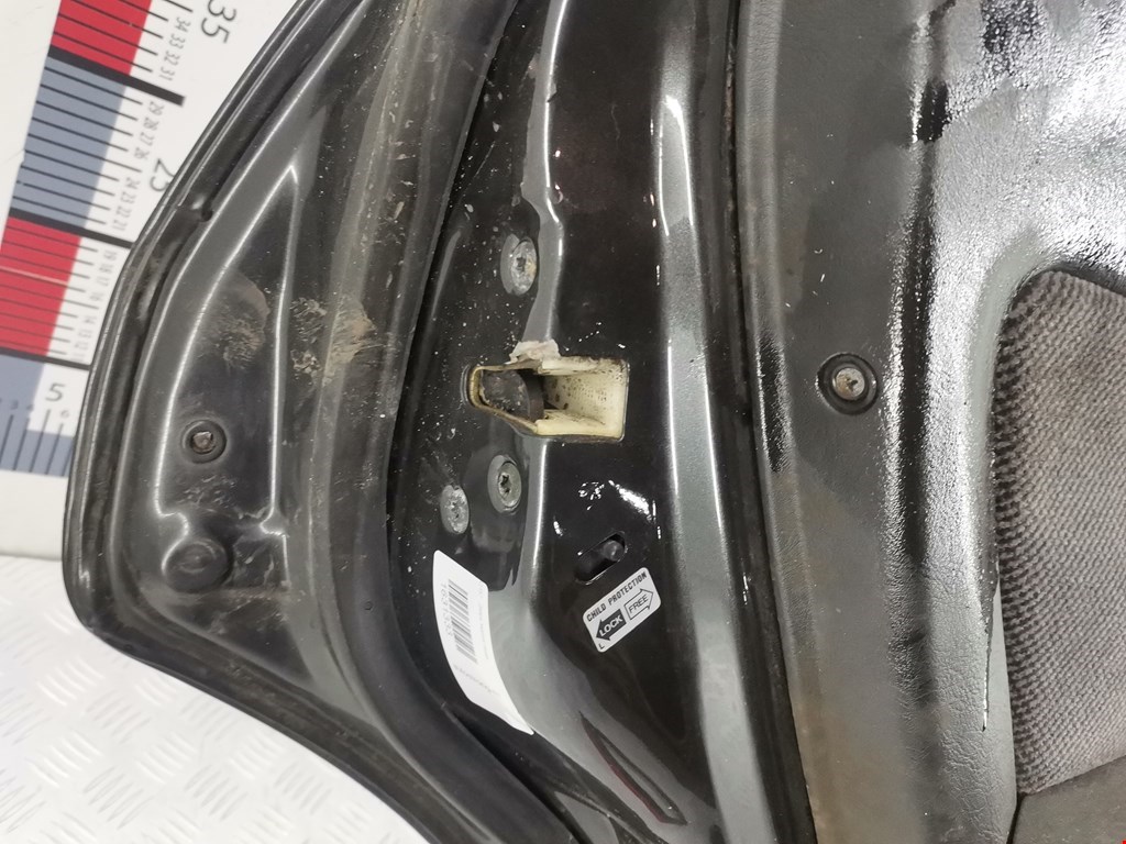 Дверь задняя левая MITSUBISHI Sigma 1990-1996