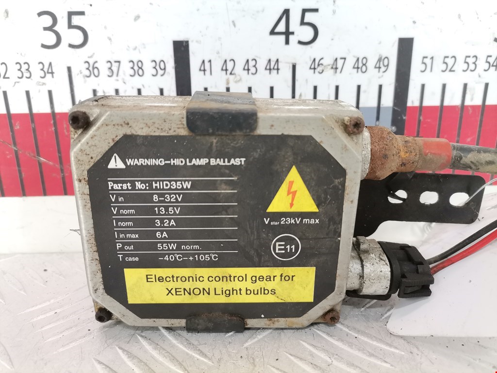 Блок ксеноновой лампы (розжига ксенона) MITSUBISHI Sigma 1990-1996