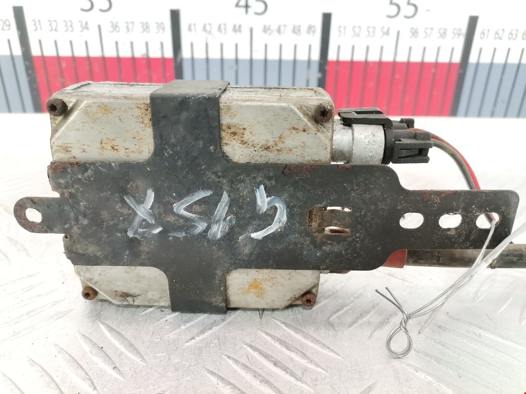 Блок ксеноновой лампы (розжига ксенона) MITSUBISHI Sigma 1990-1996