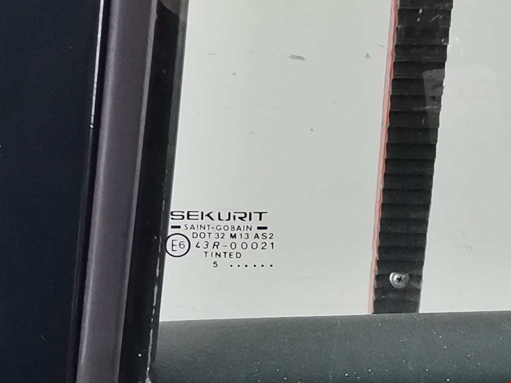 Дверь задняя левая FORD Mondeo I 1993-1996