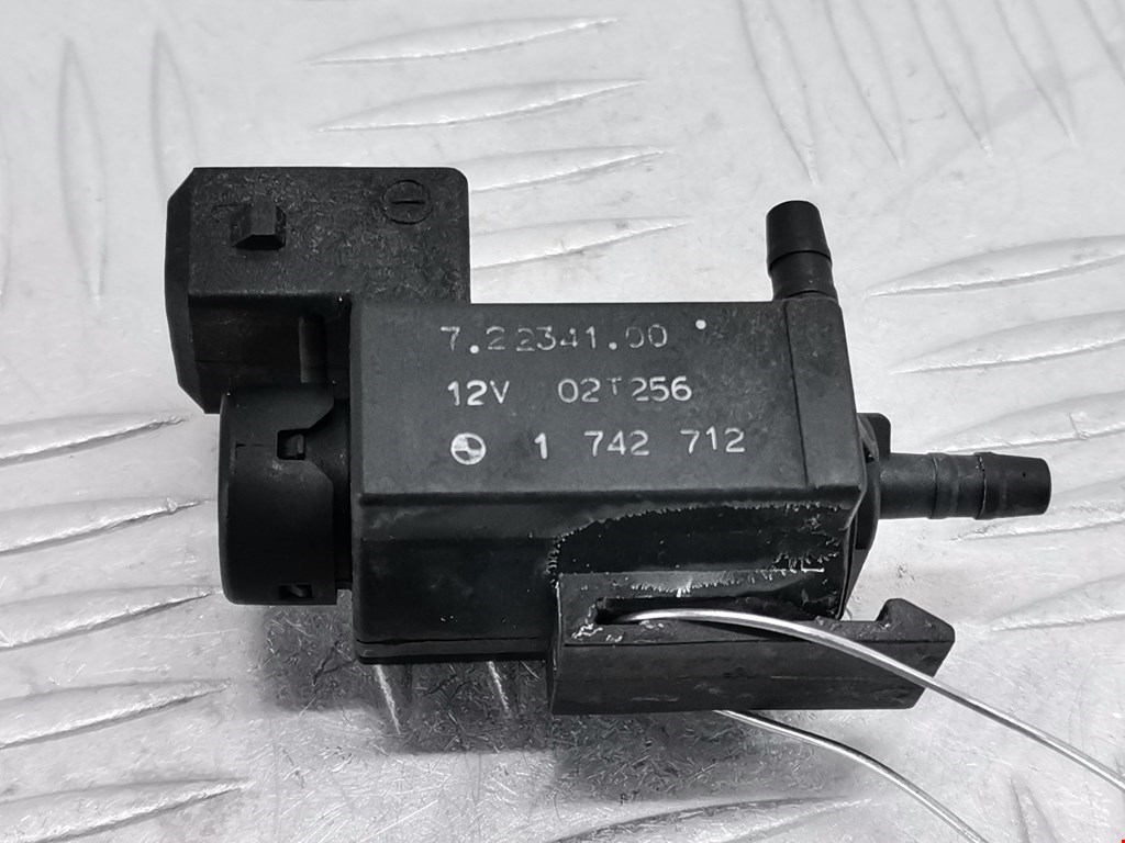 Клапан воздушного фильтра BMW 3-Series (E46) (1998-2007)