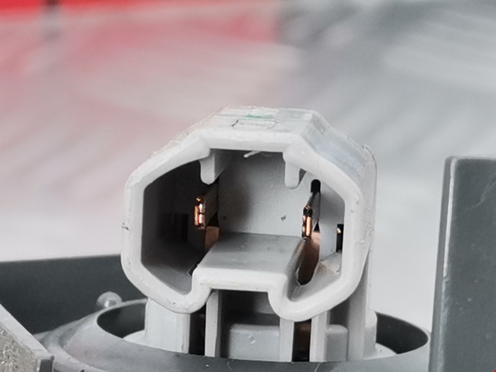 Фонарь задний внутренний левый MAZDA Mazda 6 GG 2000-2007