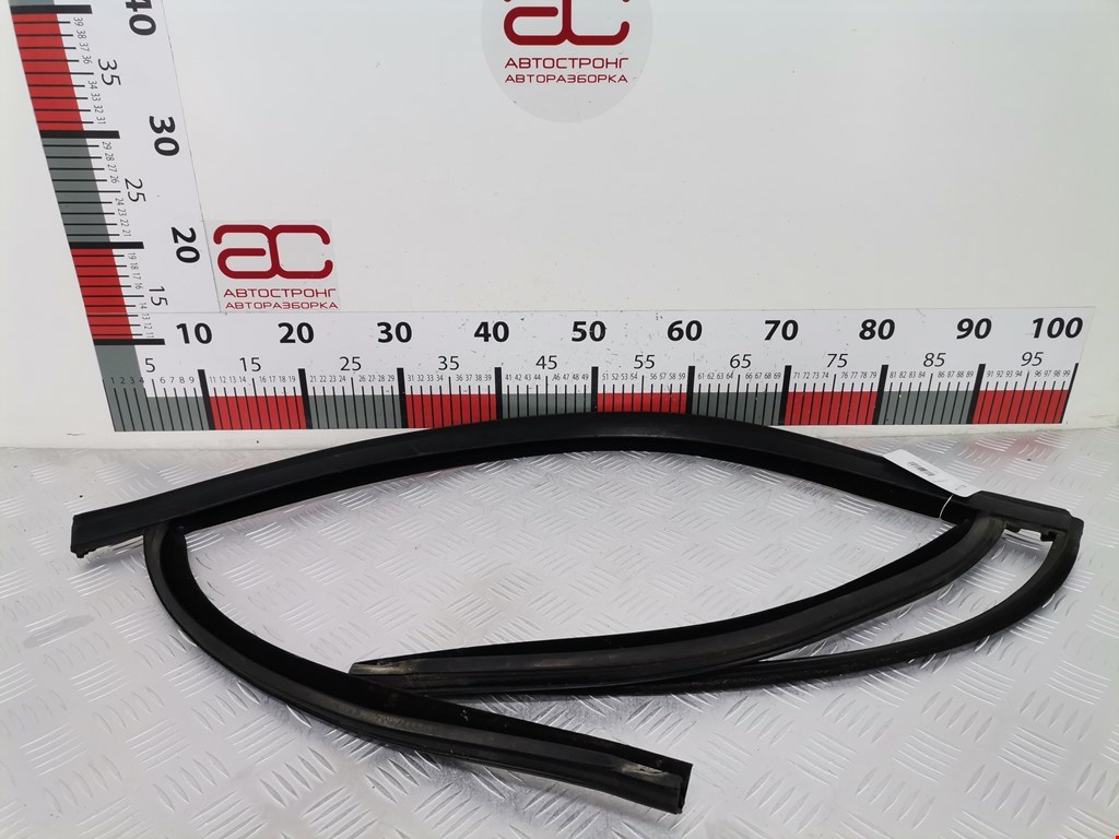 Уплотнитель (внутри) FORD Galaxy 2006-2015