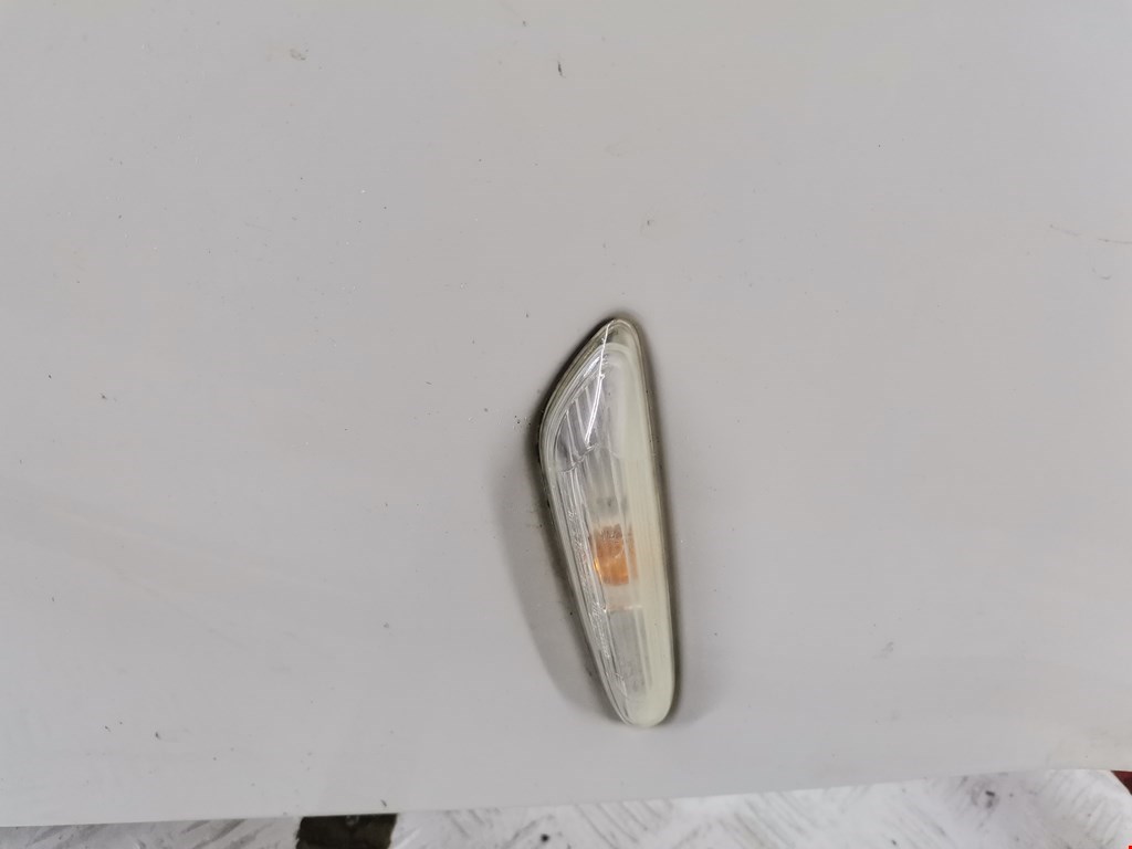 Крыло переднее левое BMW X1 E84 2009-2015