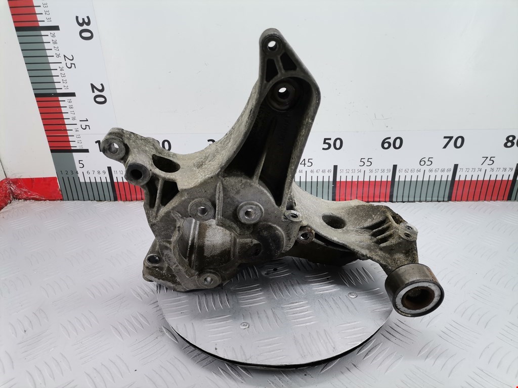 Кронштейн генератора RENAULT Megane I 1996-2002